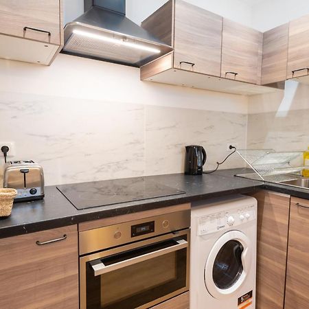 Appartement Coeur De Ville - Au Calme - Wifi - Four, Lave-Seche Linge โป ภายนอก รูปภาพ